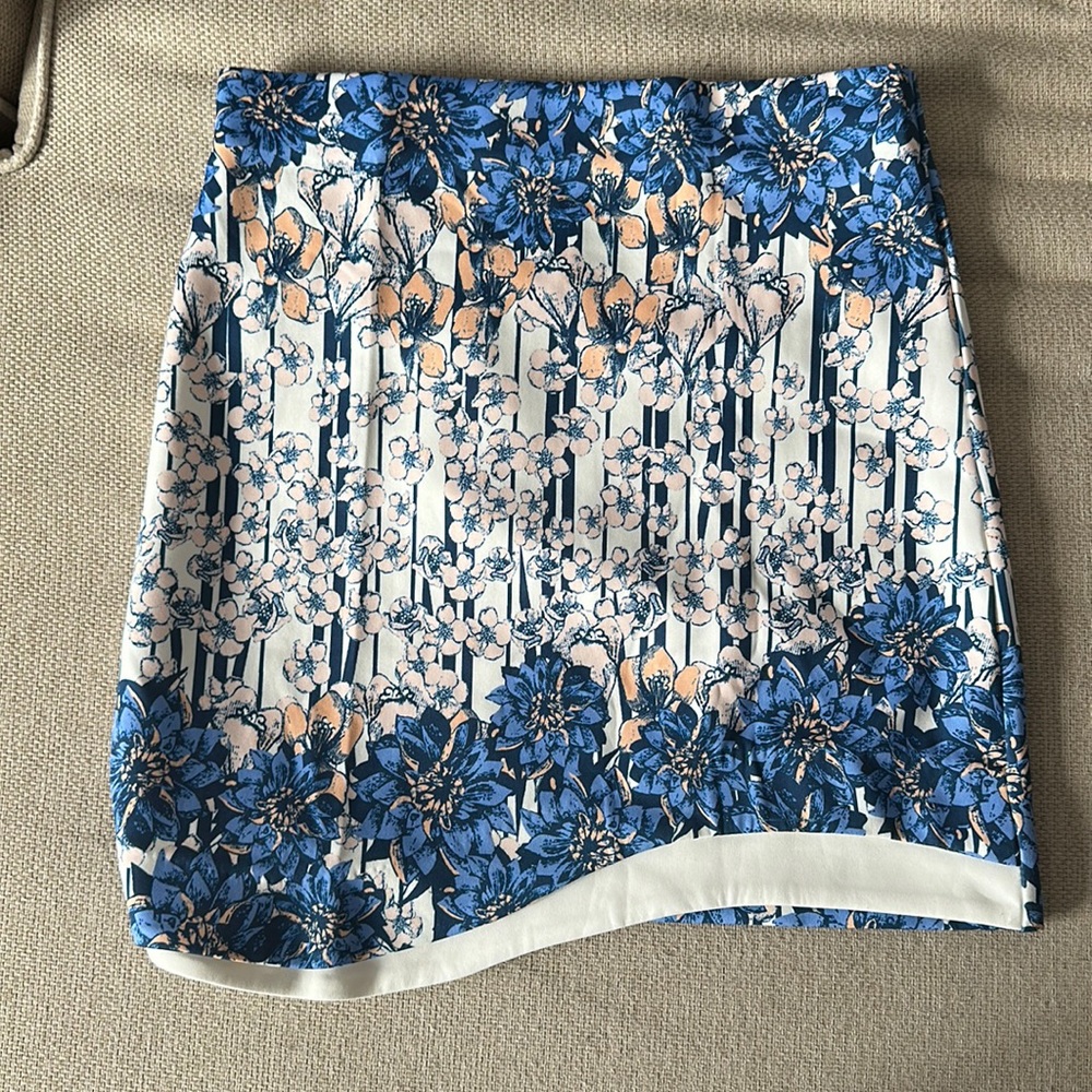 Fabrik Fitted Floral Skirt